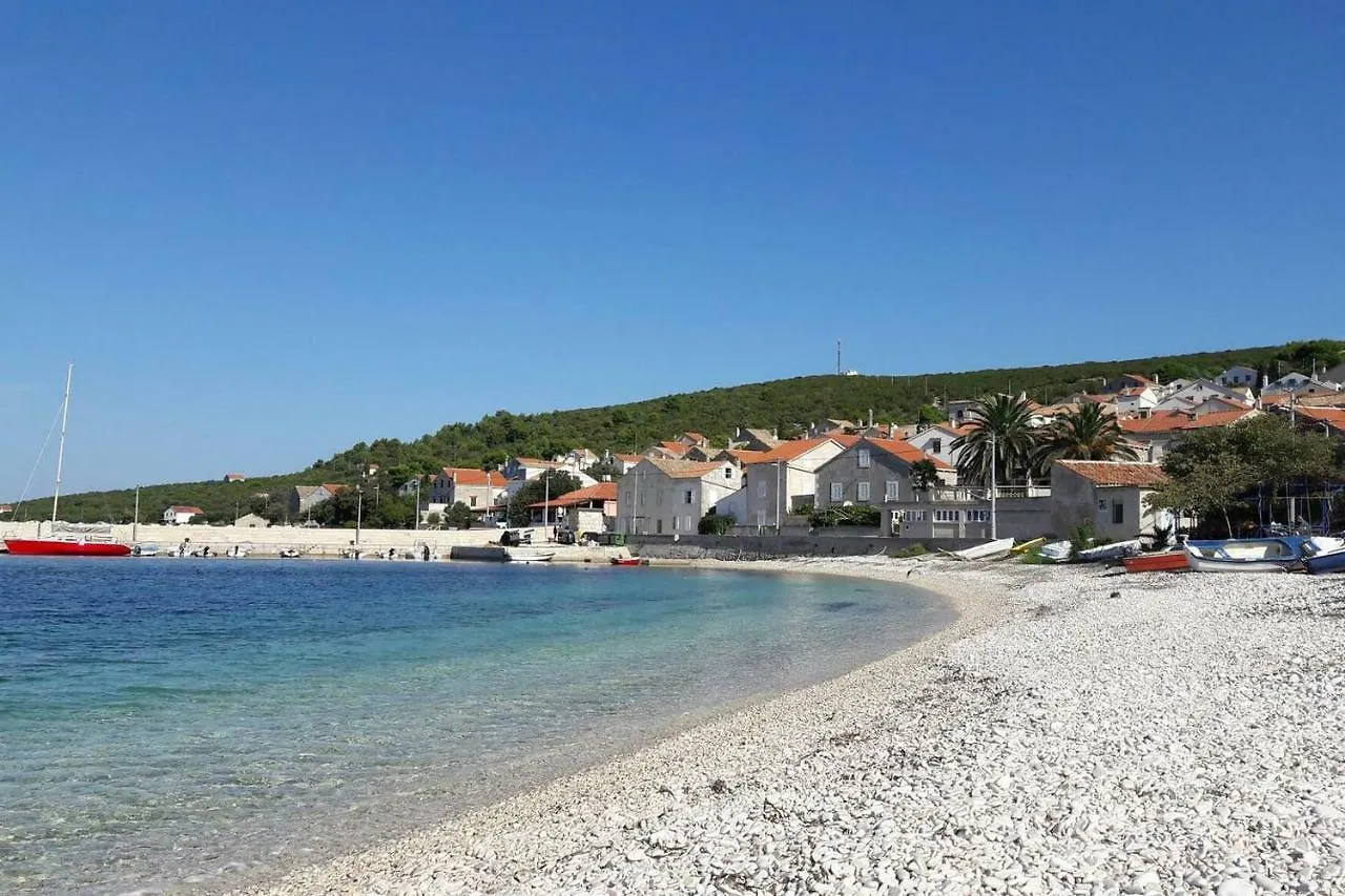 Car Free Island Unije Gasparini Apartments Homestay