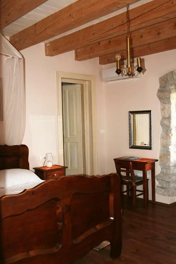 Homestay Car Free Island Unije Gasparini Apartments