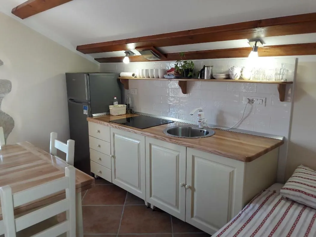 Homestay Car Free Island Unije Gasparini Apartments